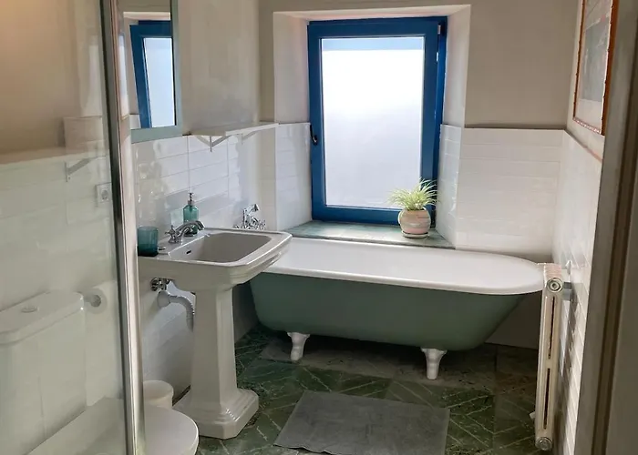 La Solaz's Refuge * Aguero (Cantabria)